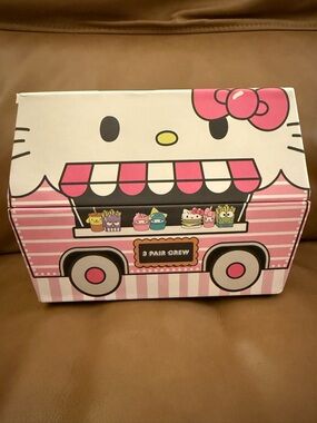 Hello Kitty & Friends 3 Pair Crew Socks Gift Box Set Kawaii Sanrio NWT